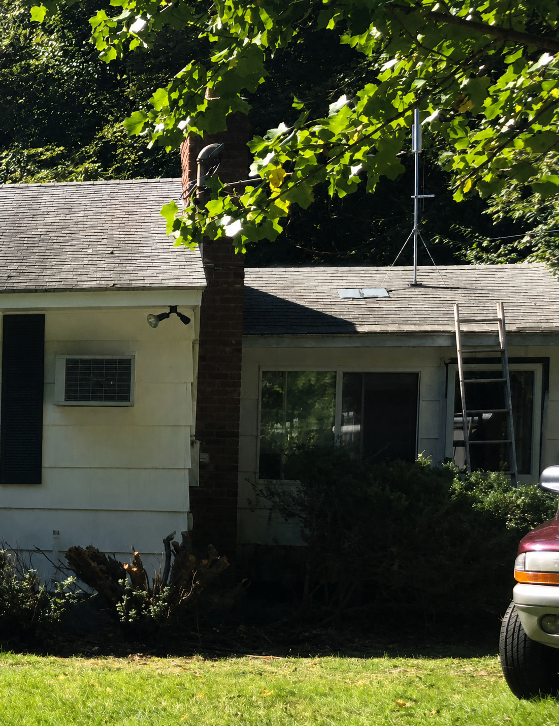 The original WRKN building in Southbury, Connecticut
